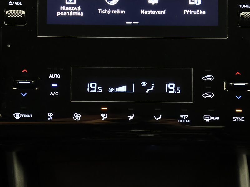 Hyundai Tucson 1,6 T-GDI 110 kW Smart DPH 1.M - fotka 20 z 29