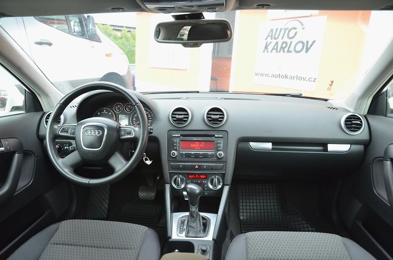 Audi A3 (2009) 2.0 TDi 103kW DSG PANORAMA - fotka 20 z 31