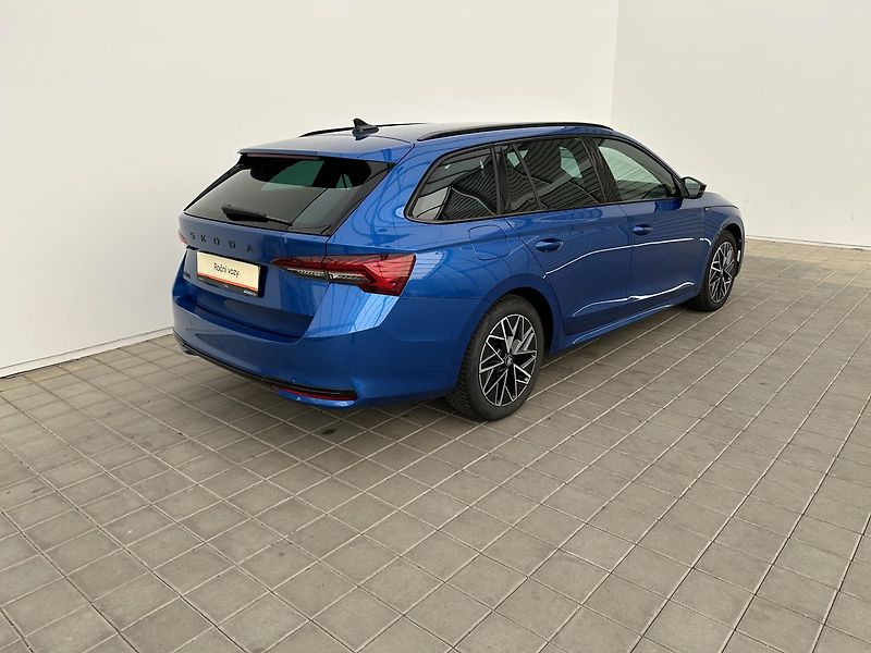 Škoda Octavia 2.0 TDI SportLine - fotka 2 z 29