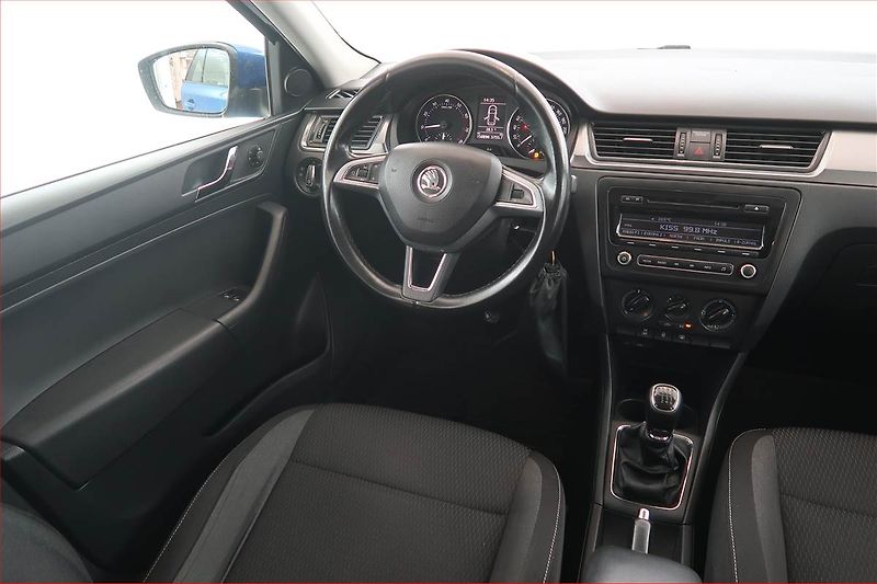Škoda Rapid (2015) Spaceback 1.2 TSI - fotka 7 z 16
