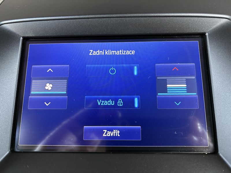 Ford Galaxy (2022) 2.0 EcoBlue  Titanium 7 míst - fotka 25 z 30