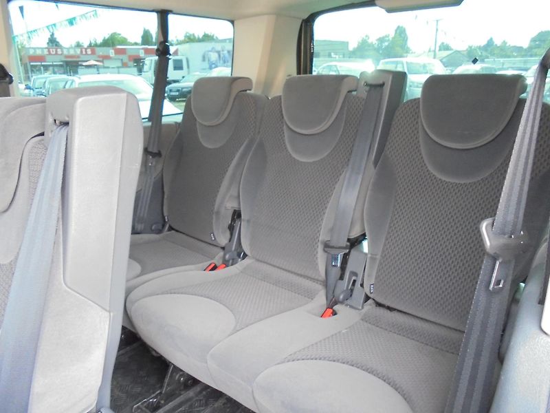 Citroën Jumpy (2014) 2.0 HDI- AUTOMAT- NAVI- 8.MÍST - fotka 15 z 15