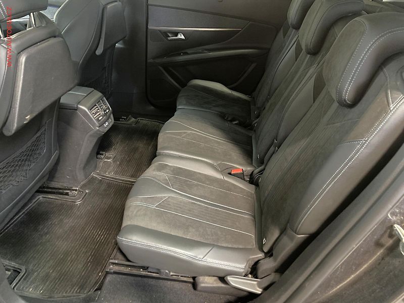 Peugeot 5008 (2019) 1.5 HDi, Crossway, LED, panor - fotka 10 z 17