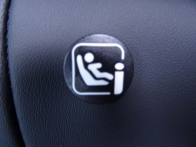 Peugeot 2008 (2026) ALLURE Turbo 100k MAN6 - fotka 16 z 42