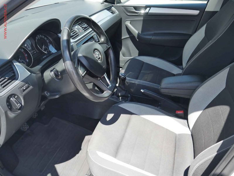 Škoda Rapid (2018) 1.0 TSI, ČR, Ambition - fotka 9 z 13