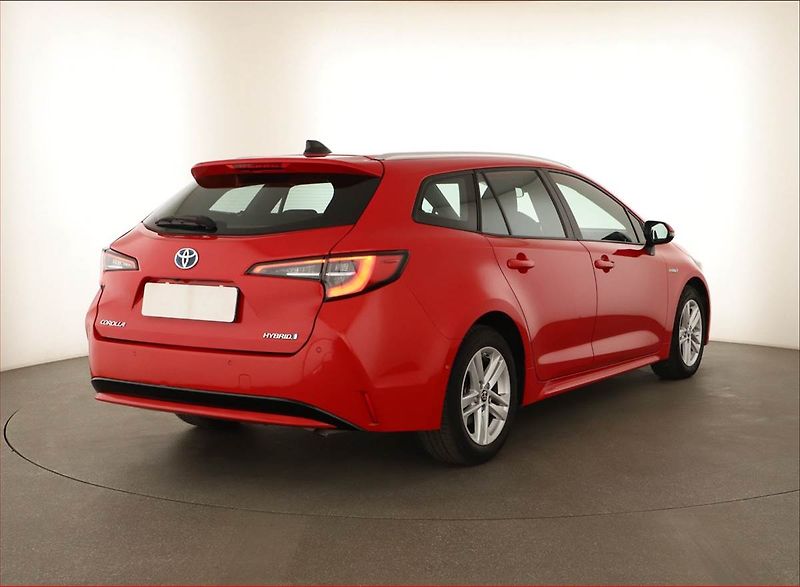 Toyota Corolla (2021) 1.8 Hybrid - fotka 5 z 16