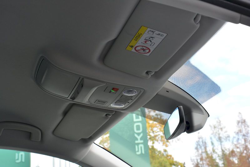 Škoda Karoq (2023) 1.5 TSI 110 kW Style Exclusive - fotka 18 z 25