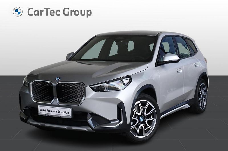 BMW iX1 xDrive30 - fotografie inzerátu