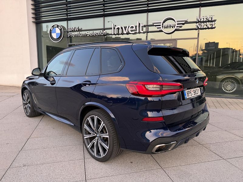 BMW X5 (2019) BMW / X5 / M50i xDrive / FULL - fotka 4 z 25