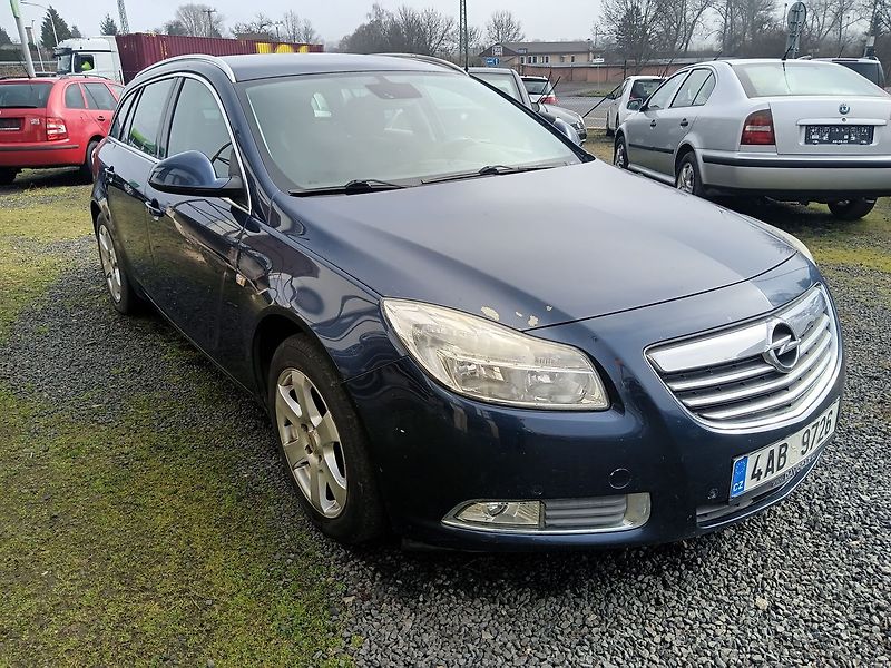 Opel Insignia 2.0 CDTI ST Edition - fotka 7 z 31