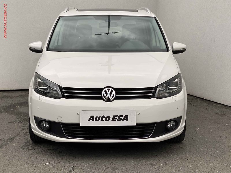 Volkswagen Touran (2013) 1.2 TSi, Life, bixen, navi, - fotka 2 z 20