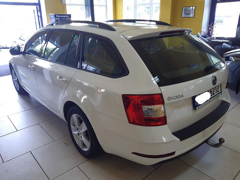 Škoda Octavia 2.0 TDI COMBI KLIMA 122000km!! - fotka 5 z 17