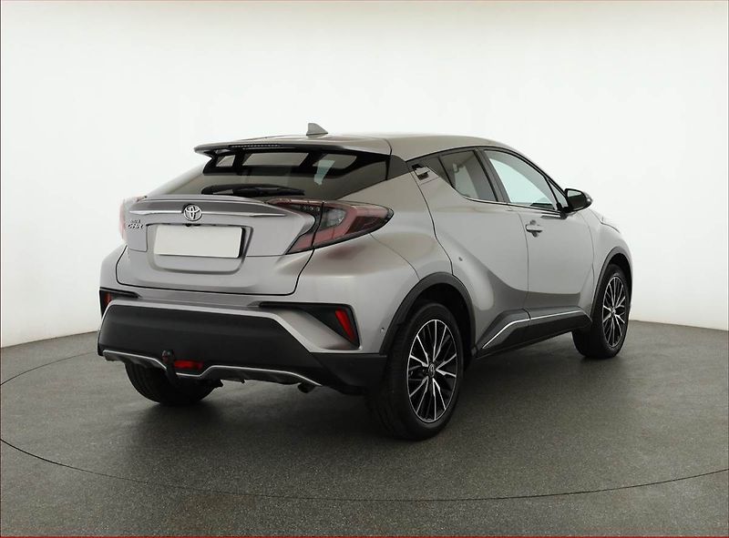 Toyota C-HR (2019) 1.2 Turbo - fotka 5 z 18