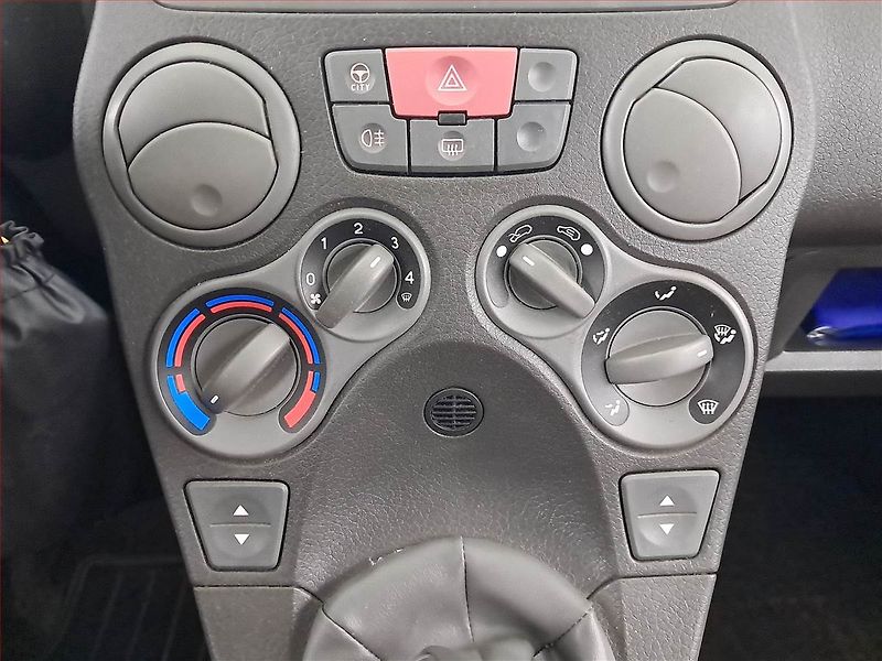 Fiat Panda (2007) 1.1, po STK, levný provoz - fotka 13 z 14