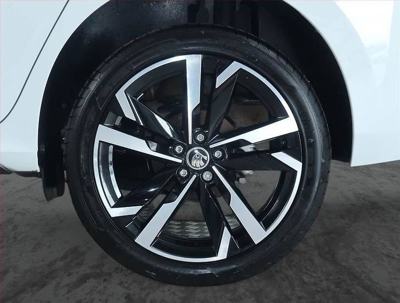 Škoda Kamiq (2024) Monte Carlo 1.0 TSI - fotka 14 z 19