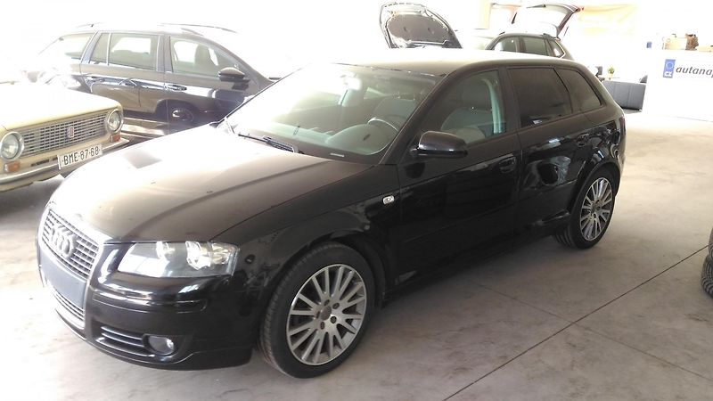Audi A3 (2006) 2,0FSI,110KW,ALU,AUT.KLIMA - fotka 3 z 27