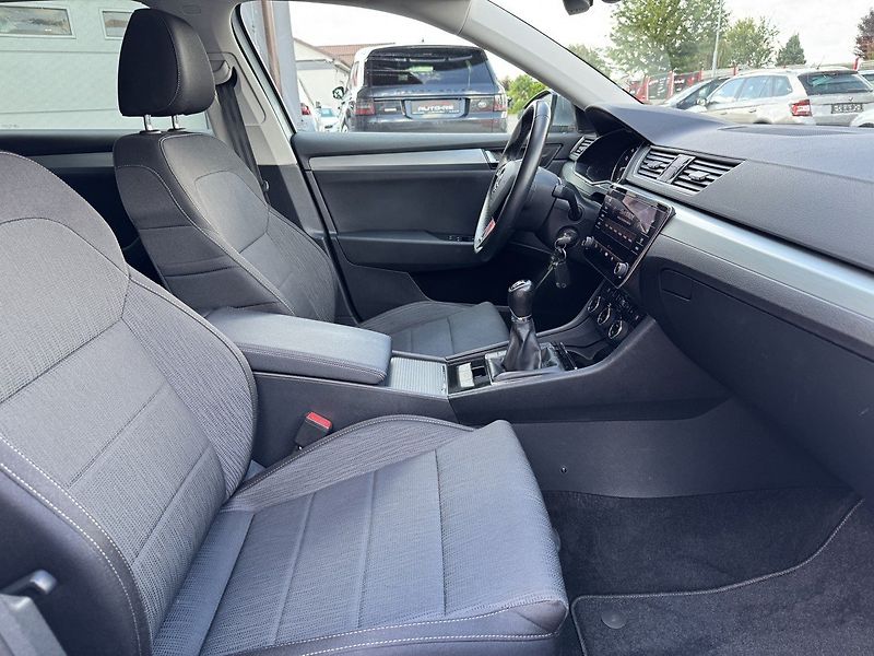 Škoda Superb (2019) 1.5TSi Xenony Navi Panorama - fotka 16 z 50