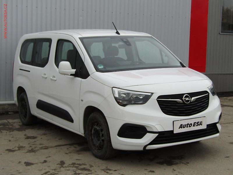 Opel Combo (2020) 1.5CDTi MAXi XL, Life, +kola - fotografie inzerátu