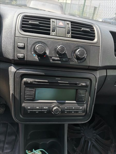 Škoda Roomster 1,2 HTP na náhradní díly - fotka 5 z 6