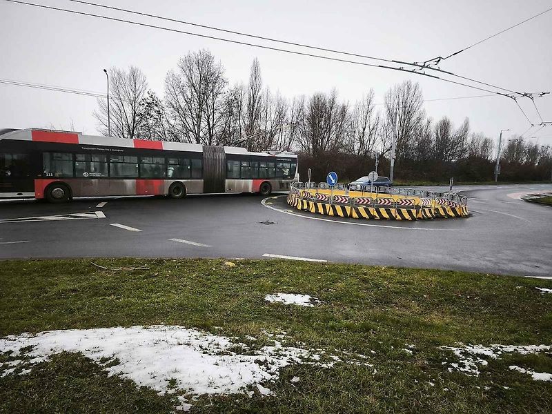 Nejnebezpečnějším místem v Praze je stále provizorní okružní křižovatka v Letňanech.