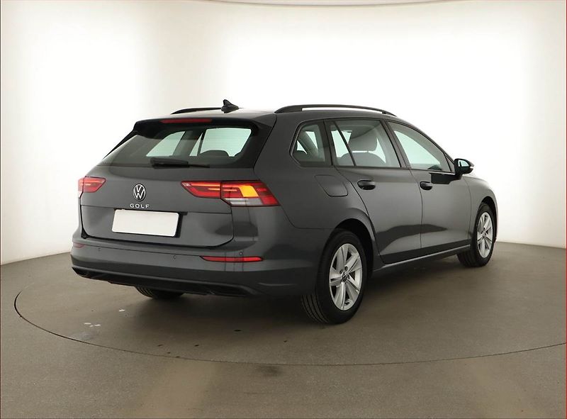 Volkswagen Golf (2021) Life 2.0 TDI, Serv.kniha, Navi - fotka 5 z 15