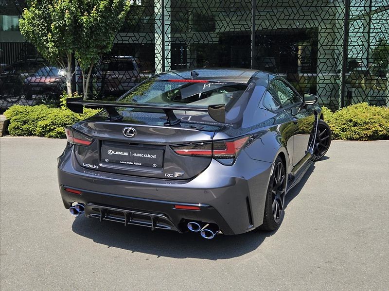 Lexus RC F 5,0 Track Edition - fotka 16 z 17