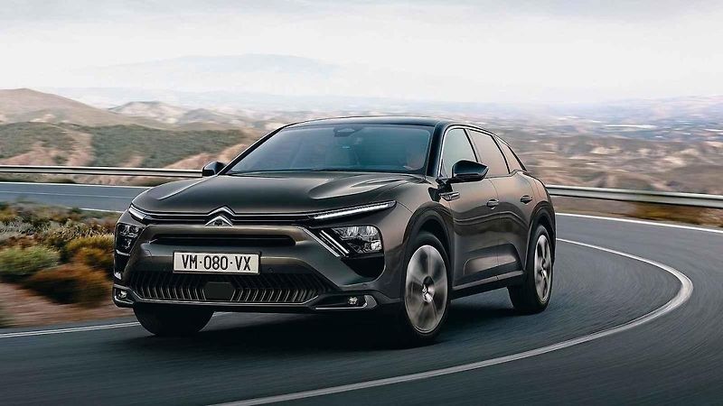 Citroën C5X dorazil do Česka