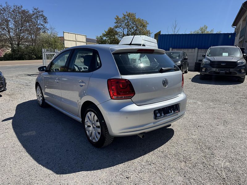 Volkswagen Polo (2010) 1.4 16v DSG 63kw  75000km 1.M. - fotka 5 z 26