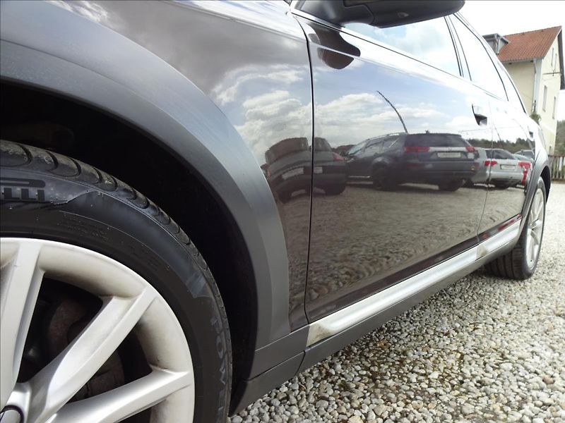 Audi A6 Allroad 3,0 TDI 176kW QUATRO - fotka 13 z 63