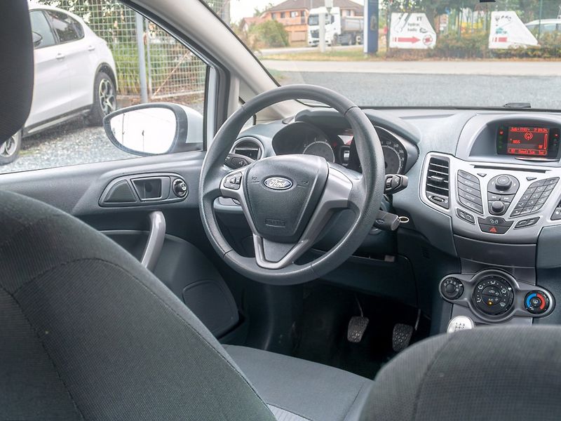 Ford Fiesta (2010) 1.25i 60KW – TAŽNÝ - fotka 13 z 40