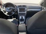 Škoda Octavia (2012) 2.0 TDi, ČR, autoAC - náhled 8