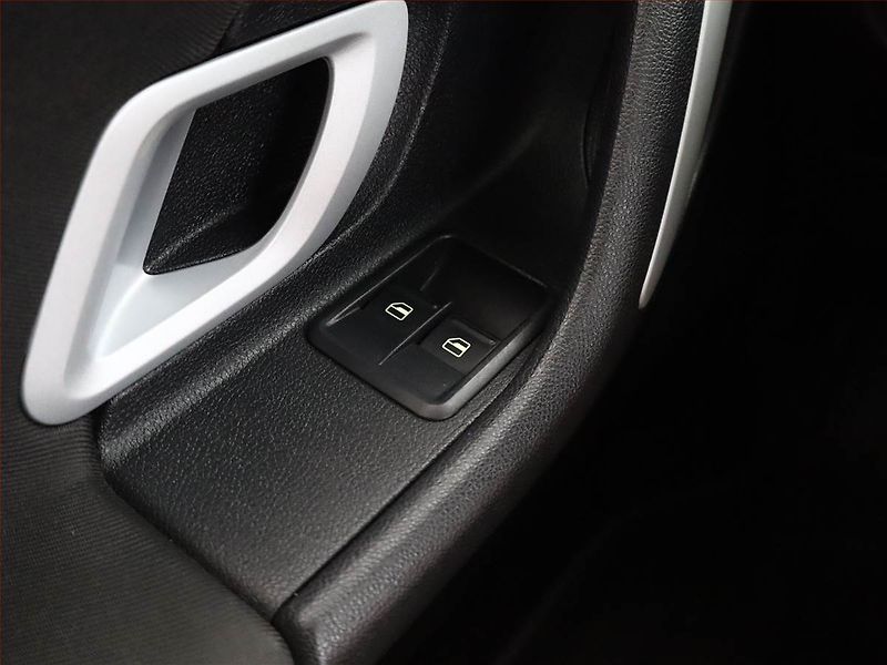 Škoda Fabia (2008) 1.2 12V, po STK, dobrý stav - fotka 13 z 14