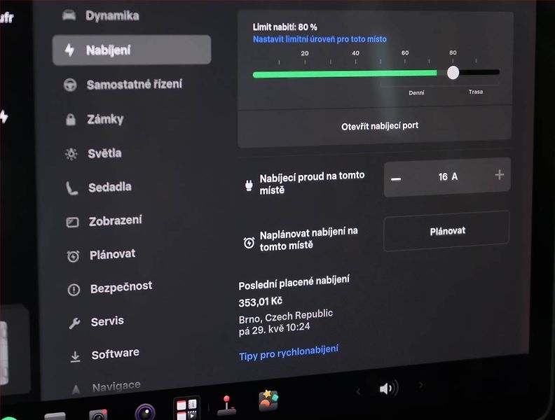 Tesla Model 3 (2019) Long Range 4WD 78kWh - fotka 18 z 23