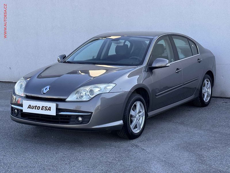 Renault Laguna (2010) 2.0 i, 1.maj,ČR, AC, tempo - fotka 3 z 13