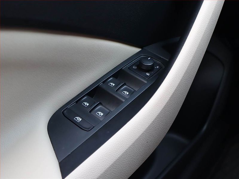 Škoda Kamiq (2022) Style 1.0 TSI - fotka 17 z 18