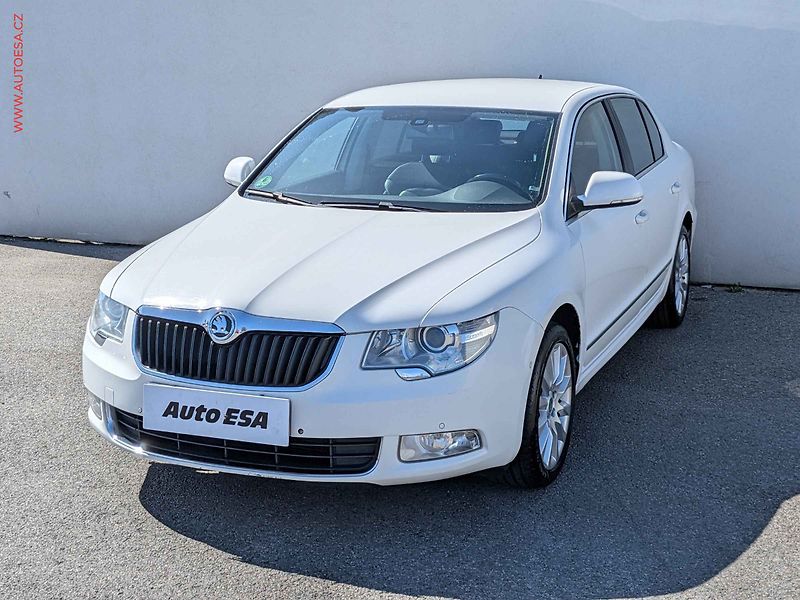 Škoda Superb (2011) 2.0 TDi 4x4, ČR, Navi, bixen - fotka 3 z 16