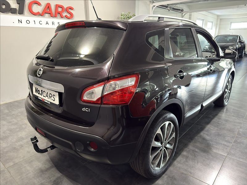 Nissan Qashqai 2,0   dCi PANO XENON KŮŽE NAVI - fotka 5 z 45