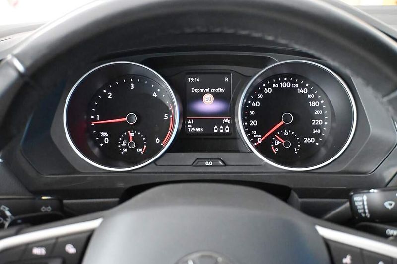 Volkswagen Tiguan (2022) 2.0 4Motion Urban Sport 147KW - fotka 28 z 32