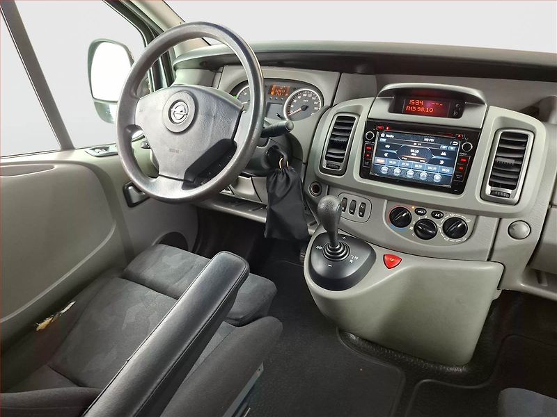 Opel Vivaro (2008) 2.5 CDTI, Bus, 8Míst - fotka 7 z 15