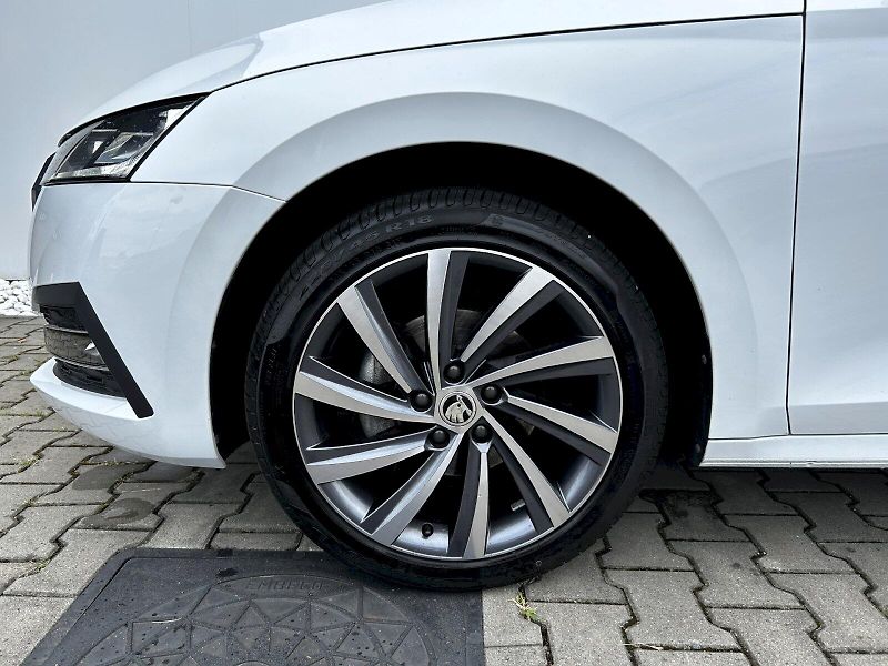 Škoda Octavia (2023) 1.5 TSI 110kW MP6 Style - fotka 33 z 35
