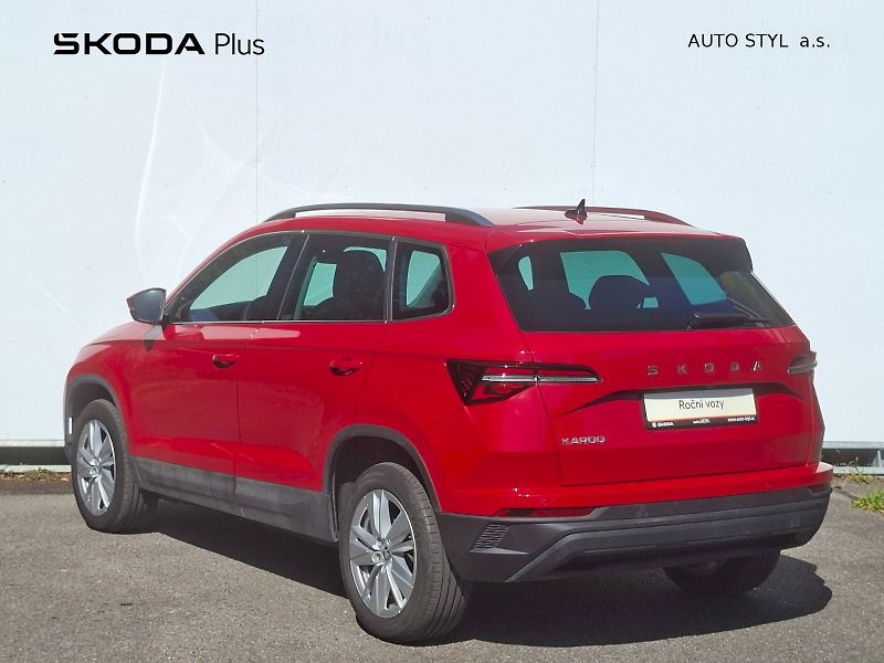 Škoda Karoq (2025) Top Selection 1,5 TSI 110 kW D - fotka 9 z 23