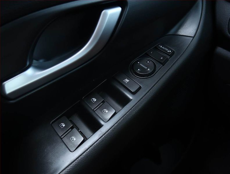 Hyundai i30 (2022) Smart 1.5 DPI, ČR,1.maj - fotka 17 z 21