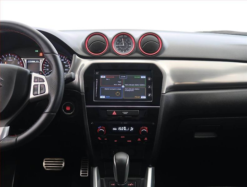 Suzuki Vitara (2015) Elegance 1.4 BoosterJet, 4X4 - fotka 12 z 23