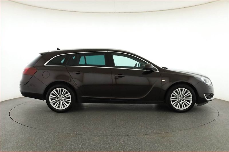 Opel Insignia (2015) 2.0 CDTI, 4X4, Automat - fotka 6 z 19
