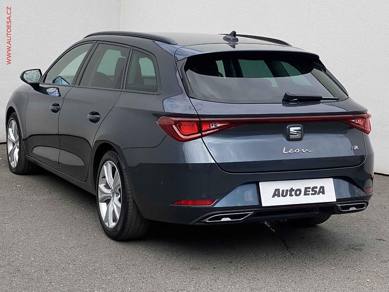 Seat Leon (2020) 1.5 TSi, FR, LED, TZ - fotka 6 z 19