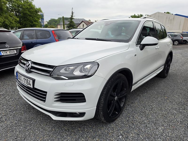 Volkswagen Touareg 3.0 TDI 4Motion R-Line Dyn Aud - fotka 2 z 23