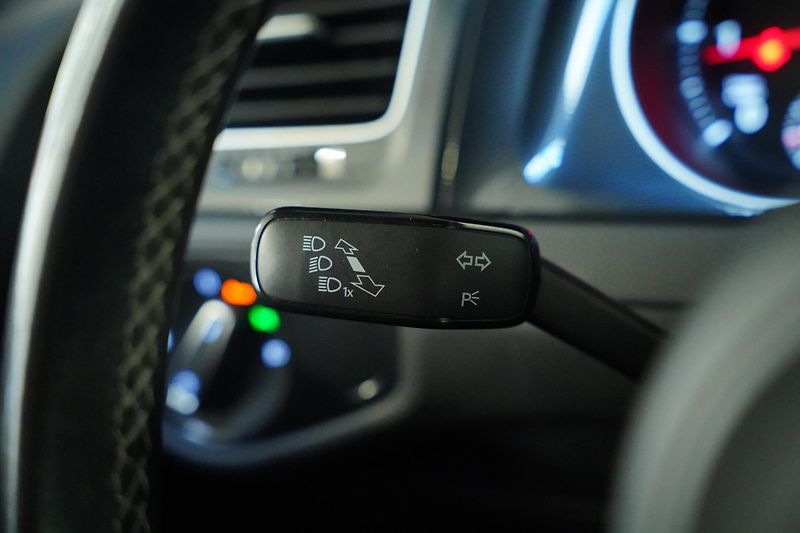 Volkswagen Golf - fotka 16 z 29