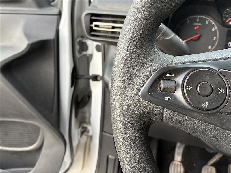 Opel Combo 1.2 T 81 kW 5 míst ČR DPH - fotka 11 z 17