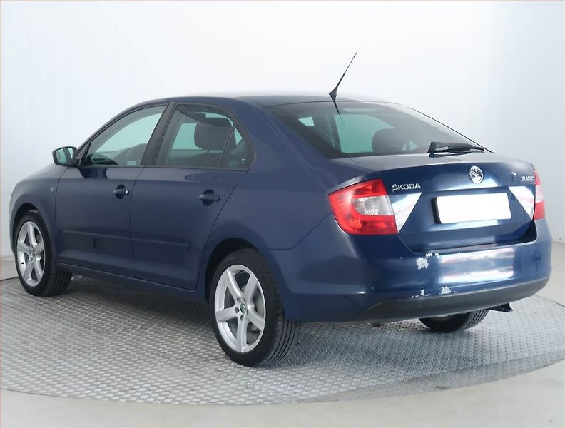 Škoda Rapid (2015) Ambition 1.6 TDI, Tempomat - fotka 4 z 17