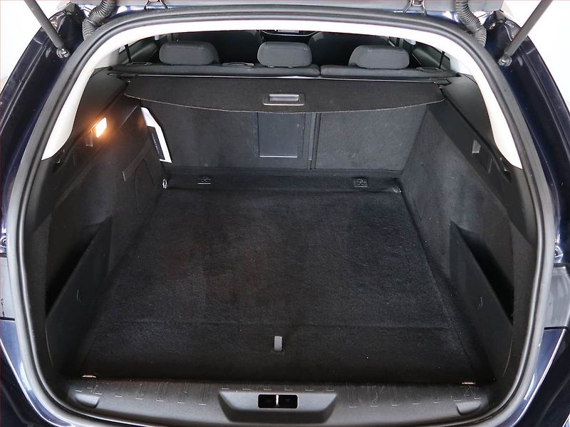 Peugeot 308 (2015) 1.2 e-THP, Serv.kniha, Navi - fotka 13 z 13